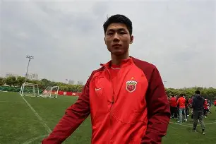 万博-美因茨主帅亨里克森下课