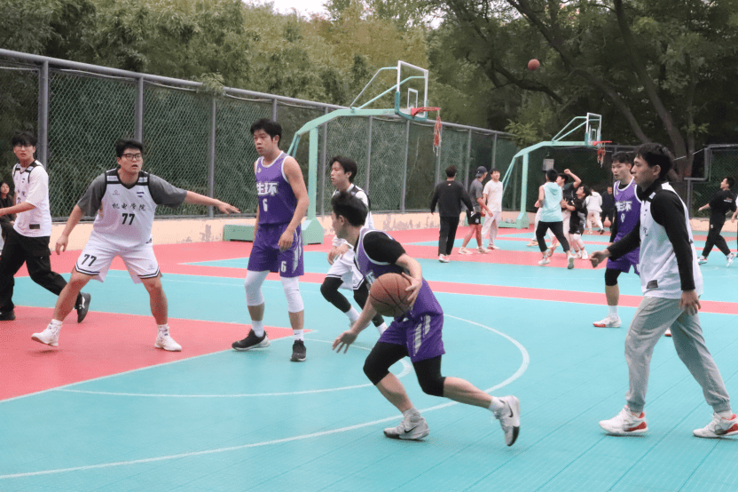 篮球运动员基础训练